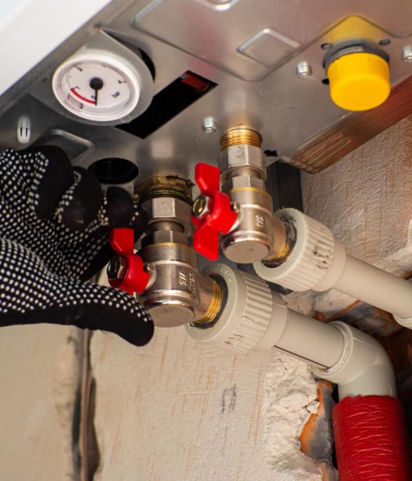 installation-conduites-chauffage-eau-dans-appartement